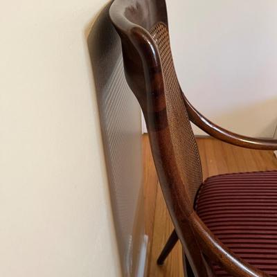 Vintage Drexel Wellington Dining Room Table & Chairs