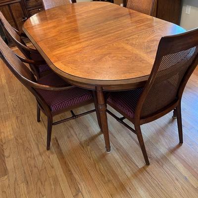 Vintage Drexel Wellington Dining Room Table & Chairs