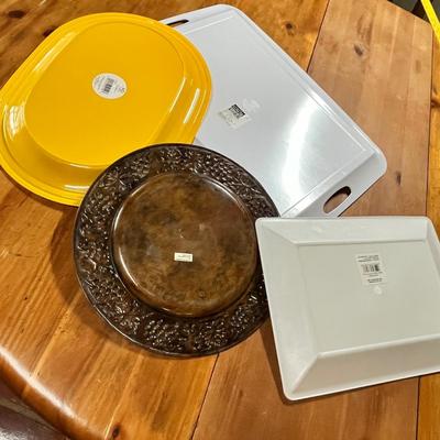 Lot of trays
