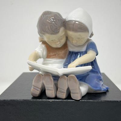 Bing and Grondahl #1567 Boy/Girl Reading Porcelain Figure