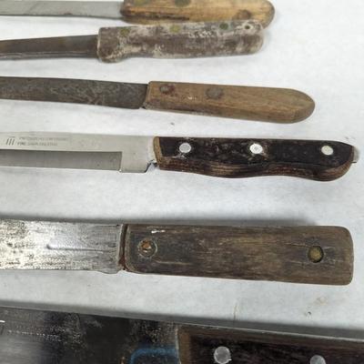 Assortment Of Knives Lot 9