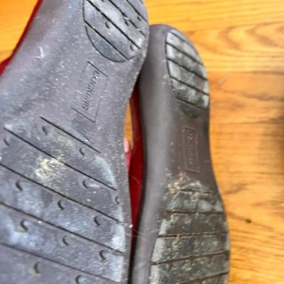 Women's Shoes Sz. 8-8.5 - Clarks, Teva, SoftSpot