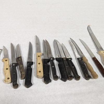 Assortment Of Knives Lot 16