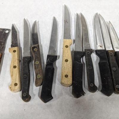 Assortment Of Knives Lot 16