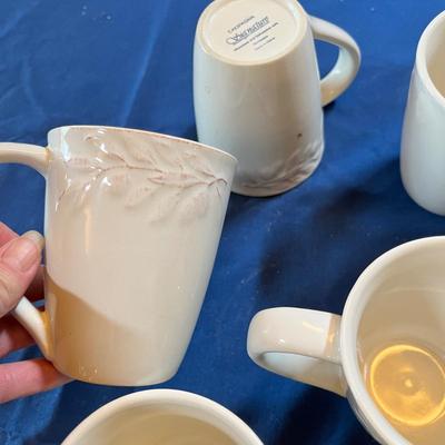 Set of mugs