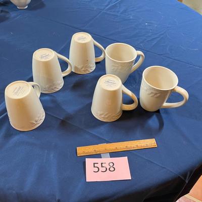 Set of mugs