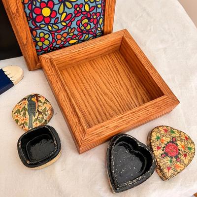 Colorful Mixed Decorative Lot