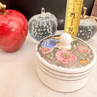 Colorful Mixed Decorative Lot