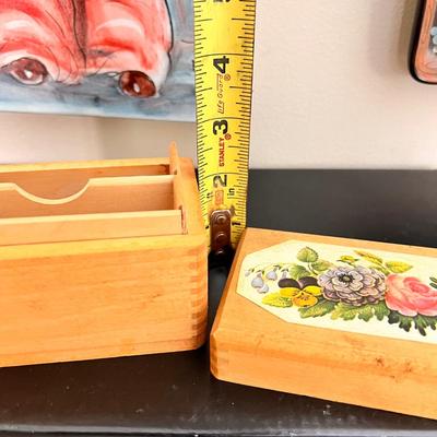 Colorful Mixed Decorative Lot