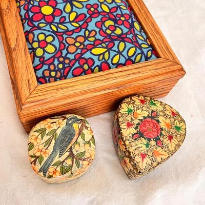 Colorful Mixed Decorative Lot