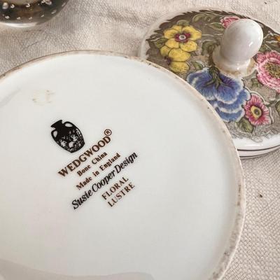 Colorful Mixed Decorative Lot