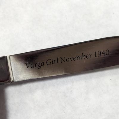 Double Blade Franklin Mint Varga Girl Pocket Knife October 1940/November 1940