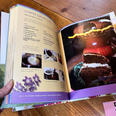 Pioneer Wooman Cookbook Autographed