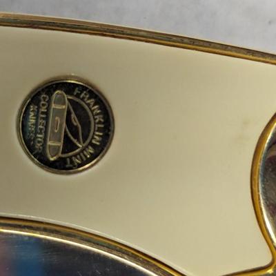 Franklin Mint Bear/Fish Pocket Knife