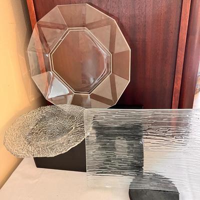 8 Piece Decorative Glass Serving Plate Lot