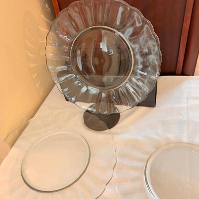 8 Piece Decorative Glass Serving Plate Lot