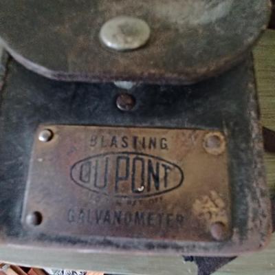 dupont galvanometer in case