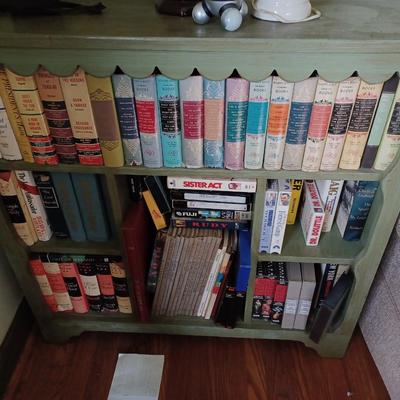 green book shelf