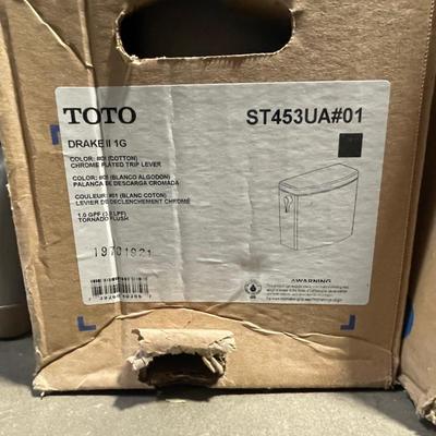 Toto Toilet Bowl & Tank - New in Box - Drake II1G