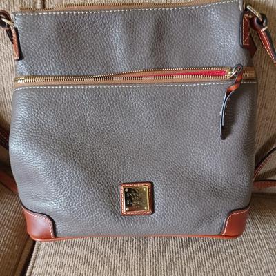 dooney bourke purse