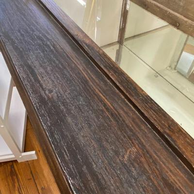 Brown Showcase with Two Shelves Lot One