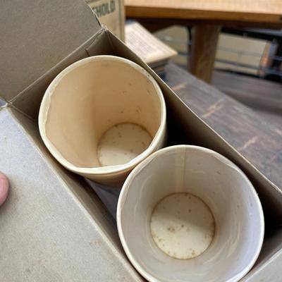 Lot of Vintage Paper Cups