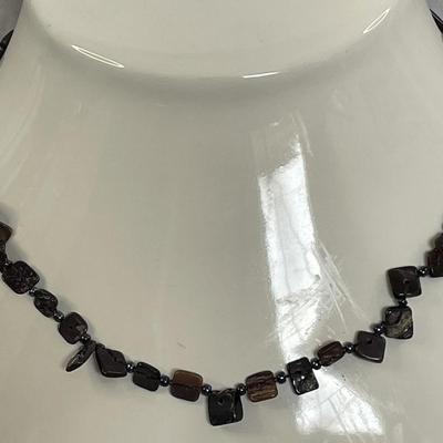 Polished Stone Chip Necklace