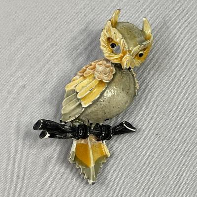 Vintage Enamel Owl Pin