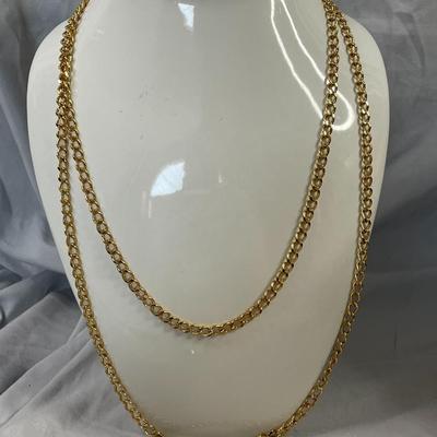 Vintage Monet Gold Tone Chain