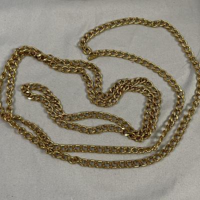 Vintage Monet Gold Tone Chain