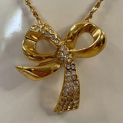 Gold Tone and Rhinestone Bow Necklace