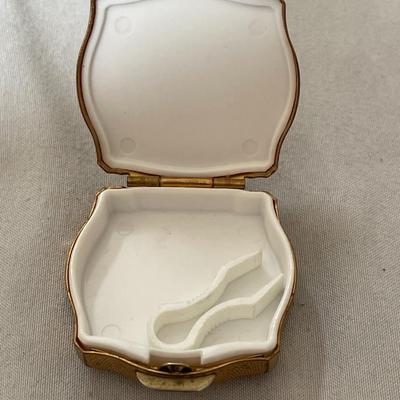 Stratton of England Pill Box