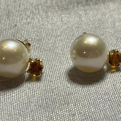14K Gold Pearl and Topaz Earrings