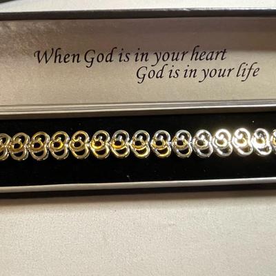 God's Heart Bracelet - New In Box