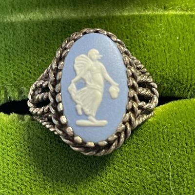 Wedgwood Jasperware England Cameo Ring
