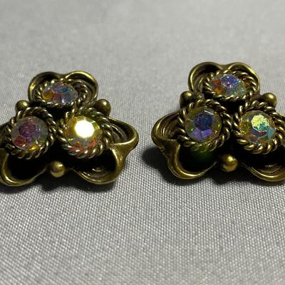 Vintage Aurora Borealis Clip On Earrings