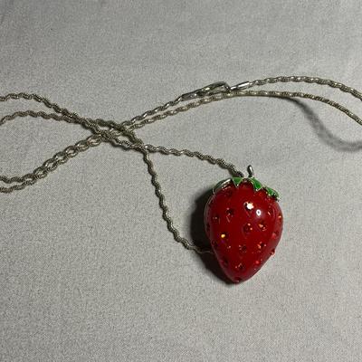 Best Strawberry Pendant Brooch