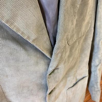 VINTAGE CLOTHING! Green Corduroy Blazer: Lot Seven