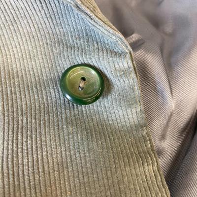VINTAGE CLOTHING! Green Corduroy Blazer: Lot Seven
