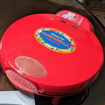 Red Santa Fe Quesadilla Maker