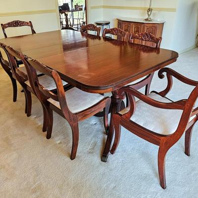 Drexel Dining Table & 8 Chairs