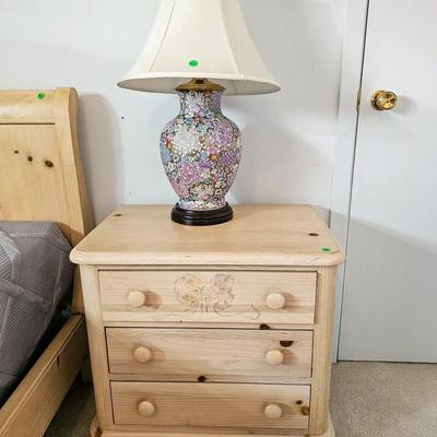 Thomasville Nightstand