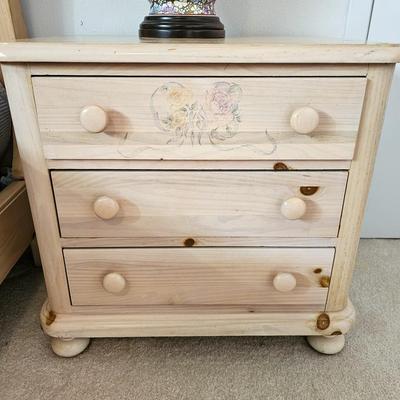 Thomasville Nightstand