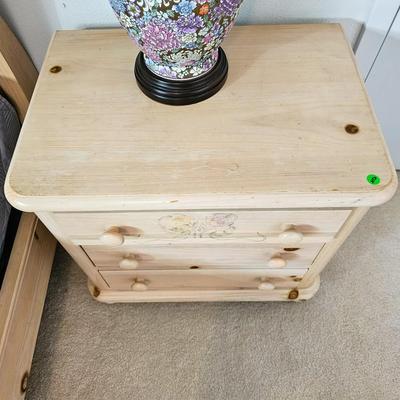 Thomasville Nightstand