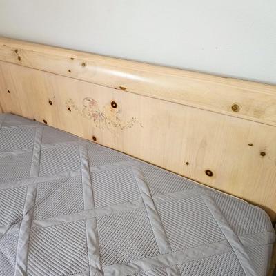 Thomasville Bed - Full