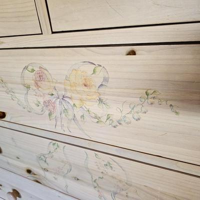 Thomasville Chest of Drawers