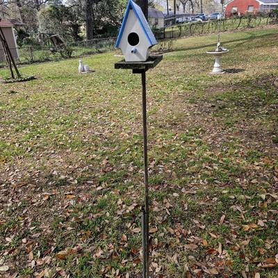 Birdhouse on Pole