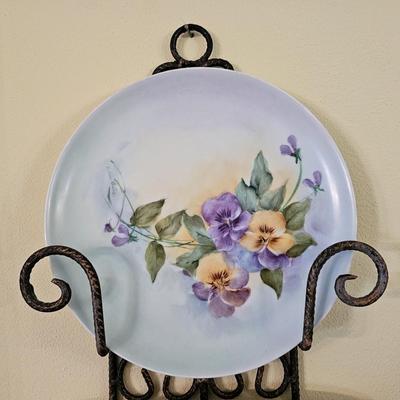 Porcelain Plates and Wall Rack