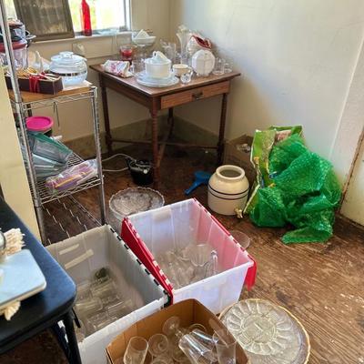 Glass lot - Estate glassware