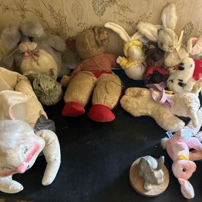 Easter bunny lot - Estate Fresh